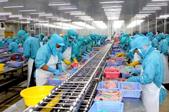 Phát triển sản phẩm chủ lực, 
ngành kinh tế mũi nhọn