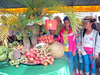 Tưng bừng “Ngày hội vườn cây Tân Lộc” năm 2014