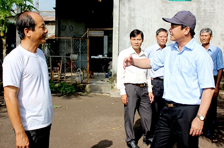 Lãnh đạo thành phố kiểm tra tình hình sản xuất
nông nghiệp tại Vĩnh Thạnh và Cờ Đỏ