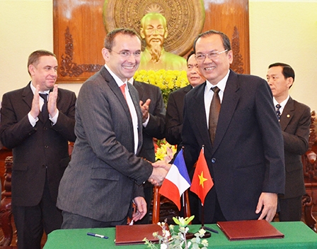 Cần Thơ 
và bạn bè 
     quốc tế