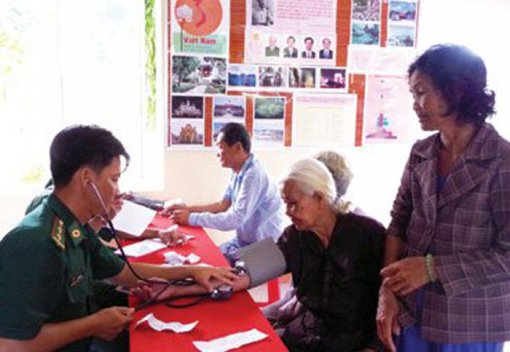 យក​ចិត្ត​ទុក​ដាក់​ថែ​ទាំ​សុខ​ភាព​ជូន​ប្រ​ជា​ជន