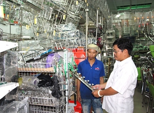 Sáng bóng với đồ dùng inox