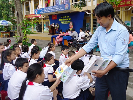 Tiết kiệm điện hiệu quả 
bằng những việc làm thiết thực