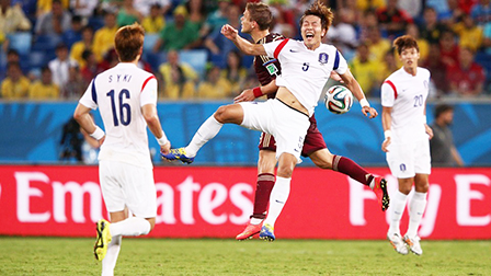 <img hspace=5 src="/img_post/3751/logowc.jpg" align=left border=0>Nga Hàn Quốc: 1-1<br>
Bùng nổ trong nửa cuối hiệp 2<br>