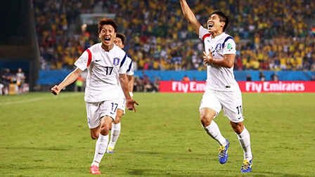 <img hspace=5 src="/img_post/3751/logowc.jpg" align=left border=0>Nga Hàn Quốc: 1-1<br>
Bùng nổ trong nửa cuối hiệp 2<br>