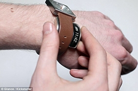 Thiết bị biến mọi đồng hồ thường thành "đồng hồ thông minh"