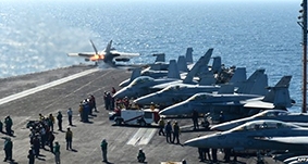 Iraq đề nghị Mỹ không kích ISIL