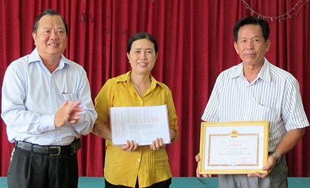 Thưởng “nóng” 
quán ăn Ẩm thực Ven sông