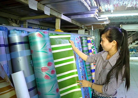 Nhộn nhịp thị trường mùa mưa