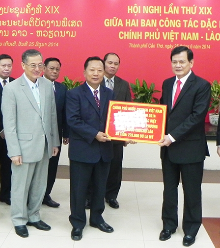 Tăng cường phối hợp tìm kiếm hài cốt liệt sĩ Việt Nam hy sinh tại Lào