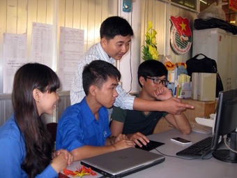 Nâng cao ý thức chấp hành Luật Giao thông đường bộ cho sinh viên