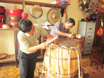 Nghề làm trống  Nét đẹp văn hóa cần được gìn giữ