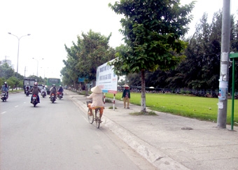 Quan tâm sắp xếp đường thông, hè thoáng