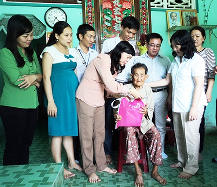 Bình Thủy tổ chức về nguồn
tại khu căn cứ Tỉnh ủy Cần Thơ