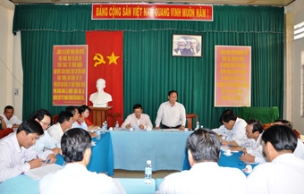 LÃNH ĐẠO THỰC HIỆN TỐT CÁC CHỈ TIÊU ĐỀ RA NĂM 2014 VÀ ĐẨY MẠNH XÂY DỰNG NÔNG THÔN MỚI