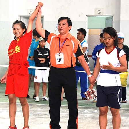 Đội bóng chuyền nam của Cần Thơ vào tứ kết