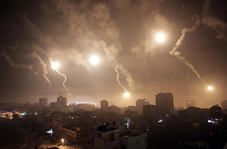 Israel tấn công các biểu tượng của Hamas