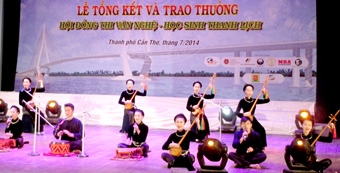 Trao 22 huy chương vàng cho cuộc thi văn nghệ và học sinh thanh lịch