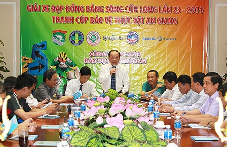 22 đoàn xe đạp dự tranh giải Xe đạp ĐBSCL
lần thứ XXIII-2014 tranh cúp Bảo vệ thực vật An Giang