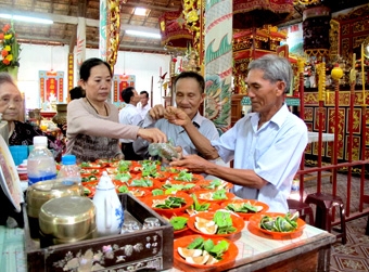 Thêm nét văn minh cho lễ hội