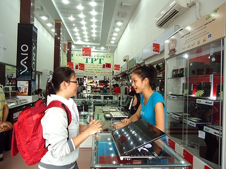 “Nóng” với thiết bị công nghệ học đường