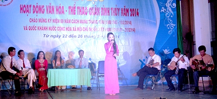Khai mạc các hoạt động văn nghệ - thể thao quận Bình Thủy năm 2014