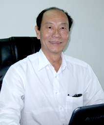 Chọn nghiêng về phương án 1