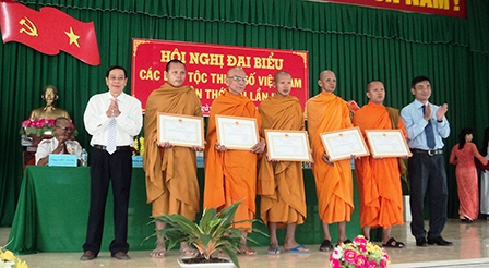 Tổ chức Hội nghị các dân tộc thiểu số Việt Nam huyện Thới Lai lần thứ II