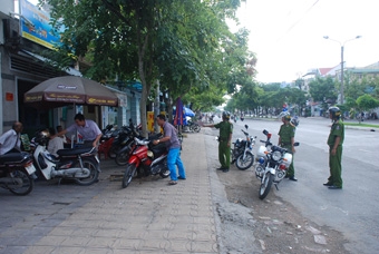 Kiên quyết lập lại trật tự, kỷ cương đô thị, 
đảm bảo an toàn giao thông