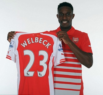 Manchester United vung tiền mua danh