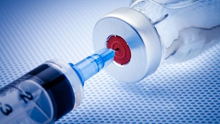 Thế giới chạy đua thử nghiệm 
 thuốc điều trị Ebola