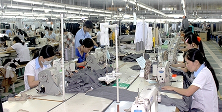 Tích cực hỗ trợ doanh nghiệp 
phát triển sản xuất, kinh doanh