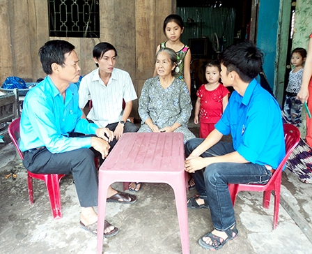 Làm cho dân quý, dân tin