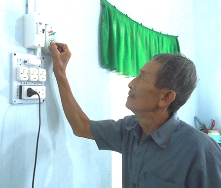 Chung tay tiết kiệm điện 
để bảo vệ môi trường