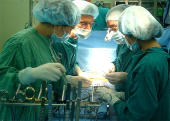 Triển khai kỹ thuật mới cứu sống bệnh nhân bị vỡ động mạch chủ ngực