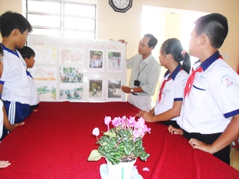 Giúp học sinh tự bảo vệ khi tham gia giao thông