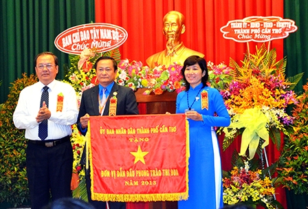 Phấn đấu trở thành Trường Đại học Kinh tế - Kỹ thuật Nông nghiệp Cần Thơ