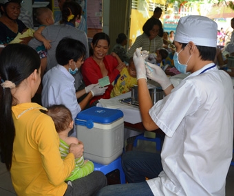 Những thắc mắc thường gặp 
khi trẻ tiêm sởi - rubella