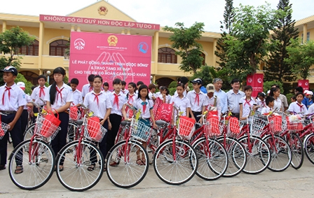 AIA Việt Nam được đề cử 
“Giải thưởng ngành Bảo hiểm châu Á 2014”