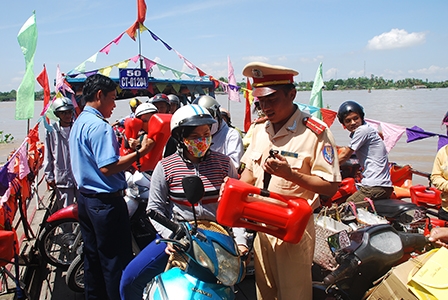 Công nhận bến đò Thuận Hưng - Tân Lộc đạt “Bến đò an toàn”