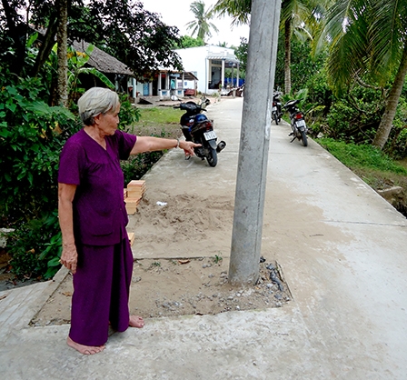 Những trụ điện không an toàn