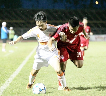 Bắt tay xây lại nền móng