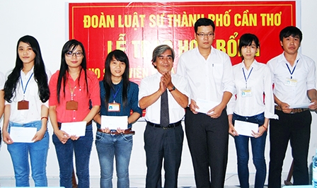 Nhiều hoạt động kỷ niệm Ngày Luật sư Việt Nam