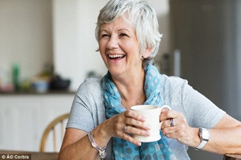 Uống trà mỗi ngày giúp xương chắc khỏe