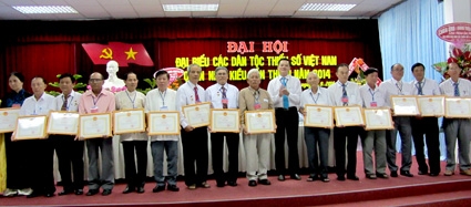 Chuyện về những cán bộ dân tộc tiêu biểu