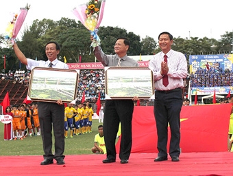 Từ công tác tổ chức Giải bóng đá U21 quốc gia 2014