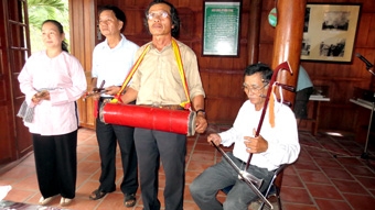 Hát sắc bùa Phú Lễ