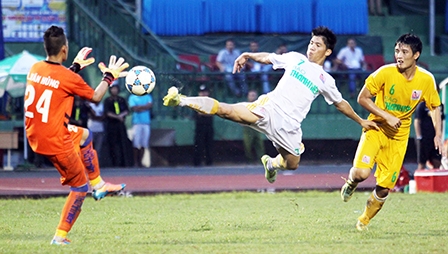 Điểm mặt các đội bóng trước giờ ra quân