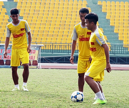 Thầy trò U21 Việt Nam 
Báo Thanh Niên cùng nỗ lực