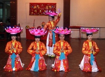 Cần Thơ mang bản sắc Nam bộ 
đến xứ sở “ngàn hoa”
